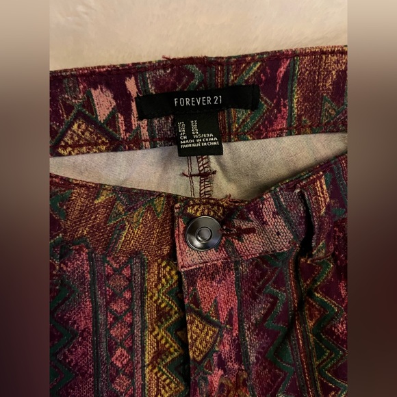 Unique piece Multicolor Distressed Cargo Jeans - Picture 2 of 4